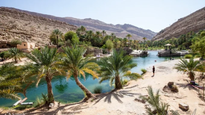 Wadi Bani Khalid Activity